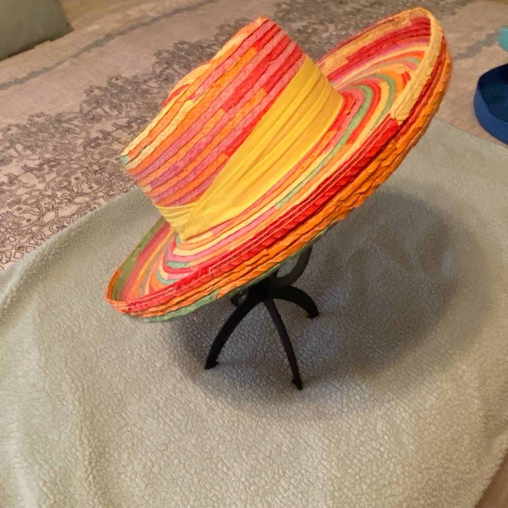 Multi color straw hat